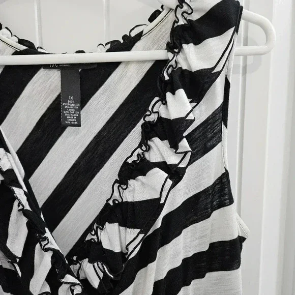 INC International Concepts Black and White Stripe Knee Length Dress - Size 1X - Picture 8 of 10